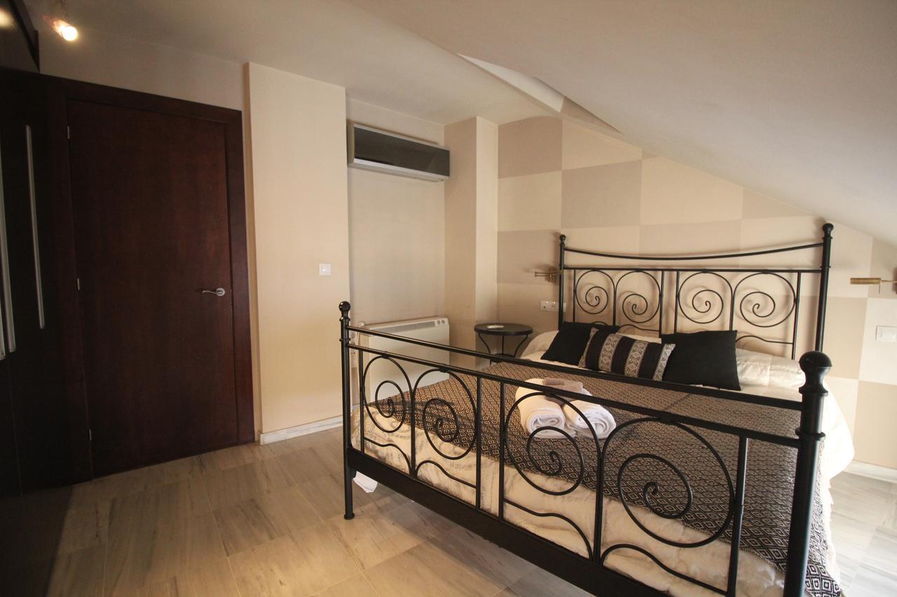 Charming Jaen Center Apartment Exterior photo